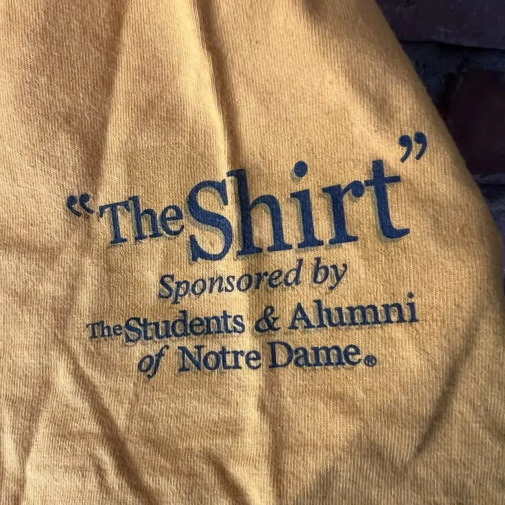 Rare Vintage 2005 Notre Dame Fighting Irish Football The Shirt T-Shirt M